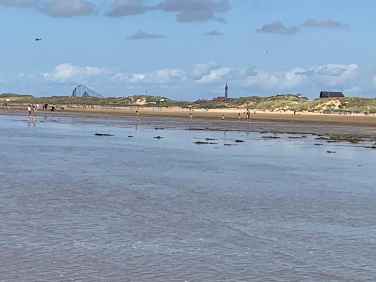 Beach Shore - Sea Views Lytham St Annes Extérieur photo